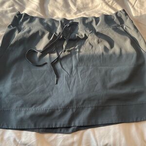 GAIAM Green Drawstring Skort